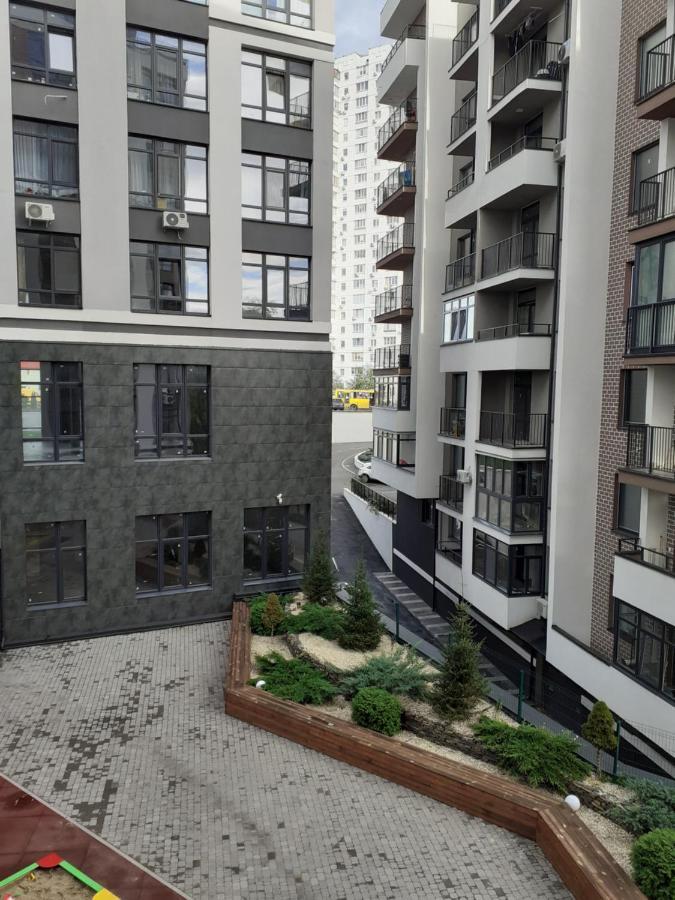 Apartament двокімнатна , троєщина, район 2, тц район